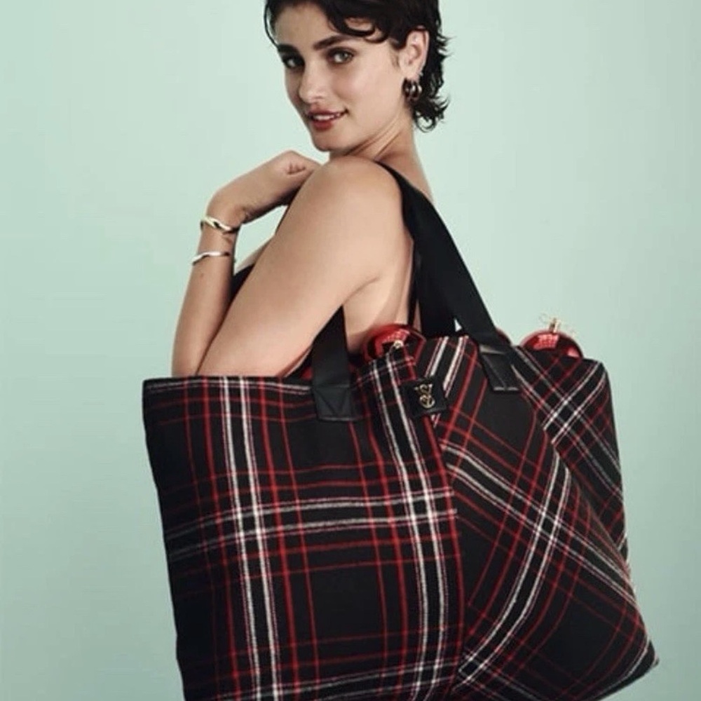Victoria's Secret NWT Victoria Secret Striped Tote Bag